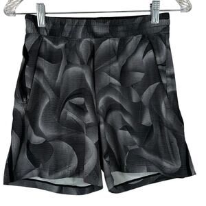 Lululemon Pace Breaker Linerless Short 5" Men's Size X-Small Excellent Condition